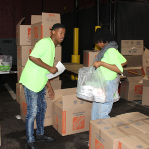 Westside Future Fund Partners with Hudson Grille to Distribute 1,500 Thanksgiving Meals to the Historic Westside